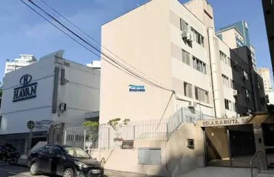 Apartamento com 2 quartos à venda na rua desembargador arno roeschl, 39, centro, florianópolis por r$ 425.000