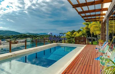 Casa em condomínio fechado com 5 quartos à venda na rua deputado walter gomes, 586, santo antônio de lisboa, florianópolis por r$ 5.200.000