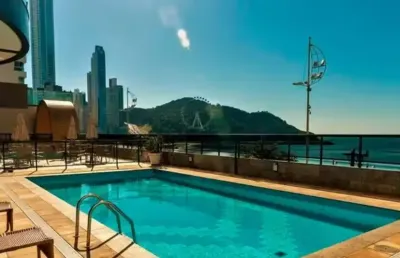 Predio frente mar com piscina aquecida, academia, 4 salões de festa.