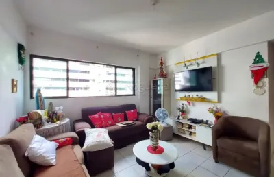 Apartamento com 3 quartos e localização privilegiada em boa viagem