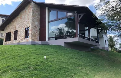 Casa em condomínio fechado com 5 quartos à venda na zona rural