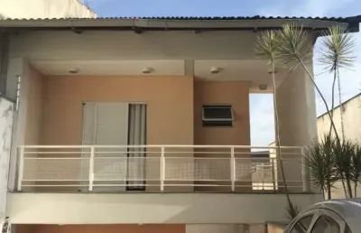 Casa com 3 quartos à venda na Rua Vasco Brancaleoni, Centro, Guarulhos