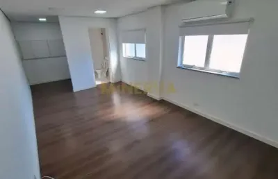 Sala comercial para alugar na Rua Serra, Jardim Santa Mena, Guarulhos