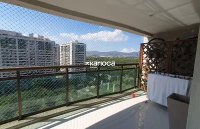 Apartamento para alugar com 150m², 3 quartos, 4 banheiros, 2 vagas de garagem.