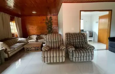Chácara / sítio com 3 quartos à venda na Rua Camboriú, 43, Chácara Santa Maria, Cambé