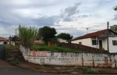 Terreno à venda na Rua Santos, Vila Salomé, Cambé