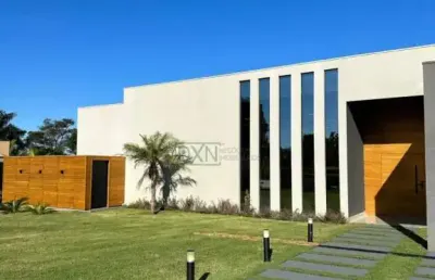 Casa terrea com 4 suítes no condominio horizontal golfville