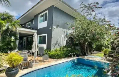 Casa de 253m2 com 3 suítes + dce e piscina privativa, em condomínio fechado