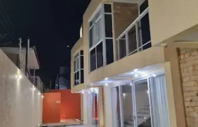 Dois duplex de 199m2 com 6 suítes, mobiliado, em camboinha