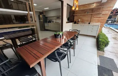 Triplex com 3 suítes, todo projetado e à 200m da praia de camboinha