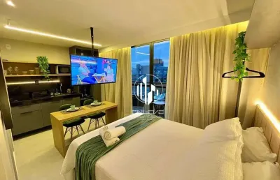 Flat novo de 25m2 todo mobiliado, com ampla varanda e 100m do mar
