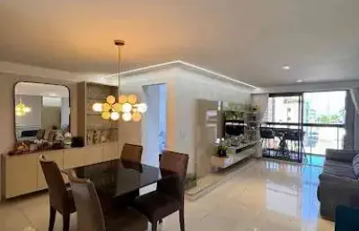 Apartamento de 132m2 com 4 quartos, todo projetado e vista mar
