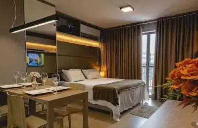 Flat de 34m2 com varanda, mobiliado e projetado, 100m do mar