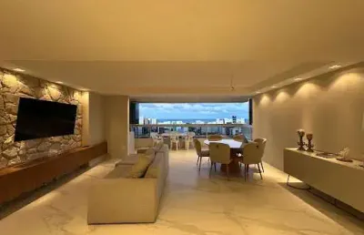 Apartamento de 136m2 com 3 quartos, todo projetado e com vista mar