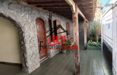 Casa 3 quartos com suíte e barracão no bairro inconfidentes 360 m²