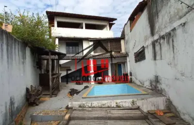 Casa de 3 quartos e 1 suíte no gloria. aceita permuta.