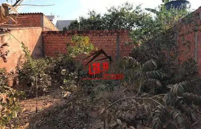 Terreno a venda no bairro santa lúcia em montes claros, mg