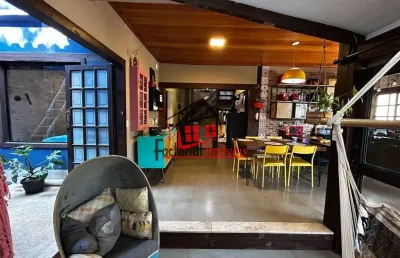 Casa com 3 quartos à venda na Rua Haia, Parque Recreio, Contagem