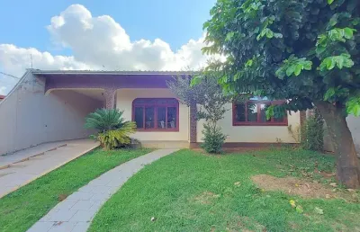 Pq. s. paulo - 1 suíte, 2 quartos, 2 salas, coz, planej, edicula c/churrasq, piscina, a/c-152m²