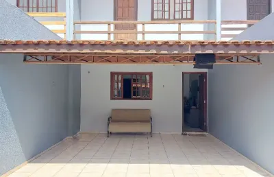 Cancelli - cond. fech. - 2 quartos, sala, cozinha, area de serviço, churrasq, 2 vagas de carro, a/c-100m²