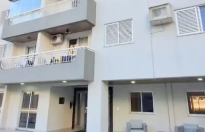 Centro -  1 suíte, 2 quartos, sala, cozinha, bwc, a/serv, 1 vaga, a/priv. 89m²
