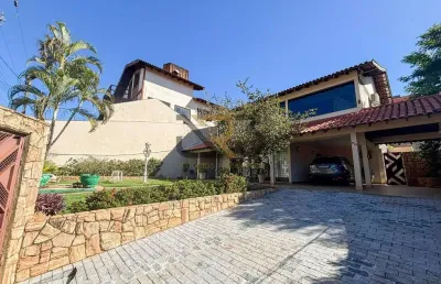 Casa com 4 quartos à venda no champagnat, londrina  por r$ 1.100.000
