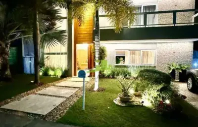 Casa porteira fechada em alphaville litoral norte 1: 3 suítes, 333m², piscina e hidromassagem, fino acabamento. agende sua visita!