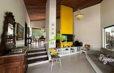 Casa à venda horto florestal, 276m², 3 quartos, 2 suítes, piscina com bar, varandas amplas, jardim, 4 vagas, alto padrão. conforto e segurança 24h