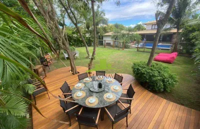 Esplêndida mansão à venda em praia do forte | 5 quartos | 3 suítes | mobiliada e decorada (porteira fechada) | piscina privativa | r$ 3.900.000