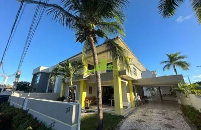 Casa à venda na priscila dutra, condomínio, 340m², 4 suítes, área gourmet com piscina, energia solar. alto padrão. lauro de freitas.