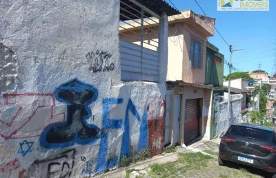 Casa (terreno) com 3 casas com duas frentes para a rua elias mussa e fundos rua raul soares. excelenbte oportunidade c/preço muito abaixo do mercado