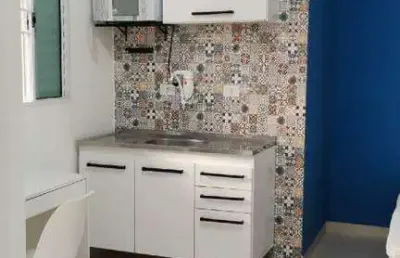**linda kitnet próx. usp**01 dormtório, banheiro com box, cozinha c/ armário, microondas, geladeira nova, 02 cadeiras, box e cama, guarda roupa espaço