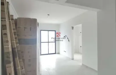 Apartamento novo em obras 02 dormitórios, 01 suíte frente mar no bairro maracanã
