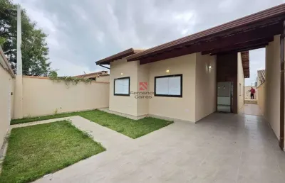 Casa com piscina e espaço gourmet lado praia em itanhaém – 3 dorms 1 suíte