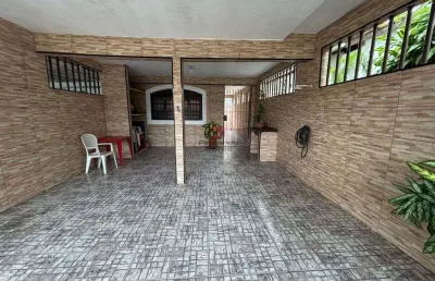 Casa térrea 2 dormitórios 1 suíte e 2 vagas – bairro solemar, praia grande