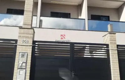 Triplex a 300 metros da praia no bairro maracanã 03 dormitórios 01 suíte novo