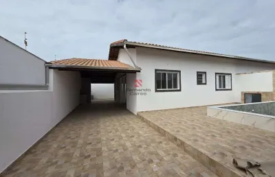 Casa em itanhaém com piscina e amplo quintal - bairro califórnia