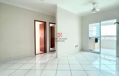 Apartamento com sacada gourmet 2 dorm 1 suíte na vila tupi – a 150m da praia