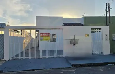 Casa no conjunto novo aleixo atrás do supermercado coema