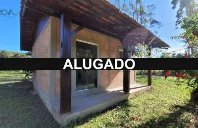 Alugo mensal, casa próxima ao porto itapoá (sem mobilia)