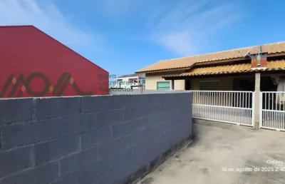 Casa perto do porto itapoá com 2 quartos sendo 01 suíte
