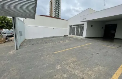 Casa comercial com 5 salas para alugar na Rua Capitão Gomes Duarte, 14, Vila Santa Tereza, Bauru