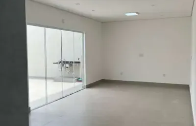 Casa com 2 quartos à venda na Avenida Engenheiro Paulo Frontin, 27-80, Parque Santa Edwiges, Bauru