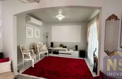 Casa com 3 quartos à venda no São João, Itajaí 
