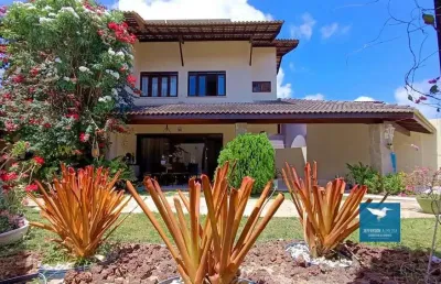 Ampla casa duplex em condomínio no bairro edson queiroz. pertinho do reserva open mall, energia solar, móveis projetados, 04 suítes, closets, gabinete, 280m2 de área construída, lote 825m2, 04 vagas