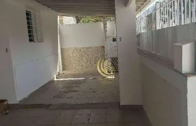 Casa com 2 dormitórios para alugar, 70 m² por r$ 1.500,00/mês - vila jaboticabeira - taubaté/sp