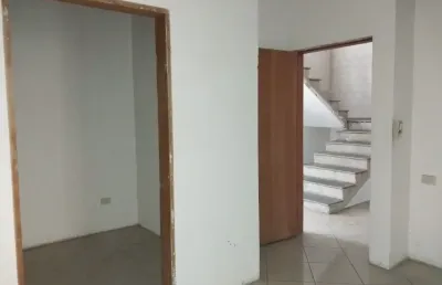 Casa com 3 quartos para alugar na Vila Vilma, Santo André 