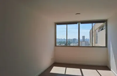 Apartamento com 2 quartos para alugar na Aclimação, São Paulo 