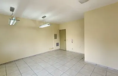 Sala comercial para venda/permuta no parque são lucas