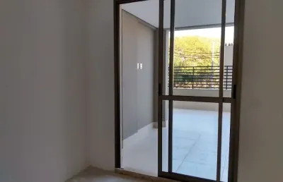 Apto térreo de 62m2 mais 52m2 de gardem = quase 115 metros privados. super espaçoso e com uma planta muito bem aproveitada. com espaço destinado para seu jardim/horta